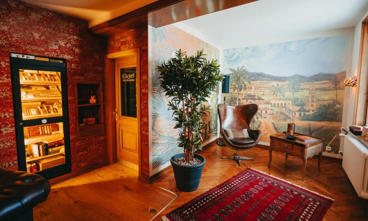 Dooscht Gaestehaus Reichshof Kröv Exteriör bild
