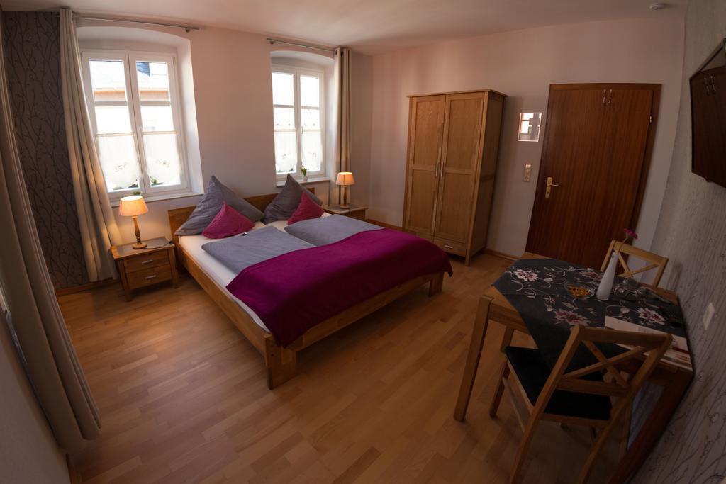 Dooscht Gaestehaus Reichshof Kröv Exteriör bild